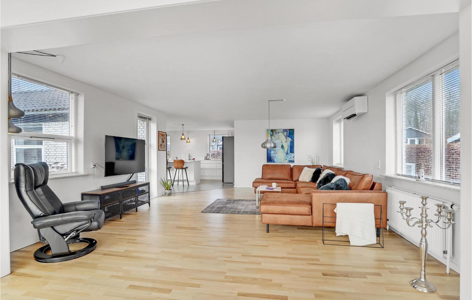 Gorgeous Home In Sunds With Kitchen 외부 사진
