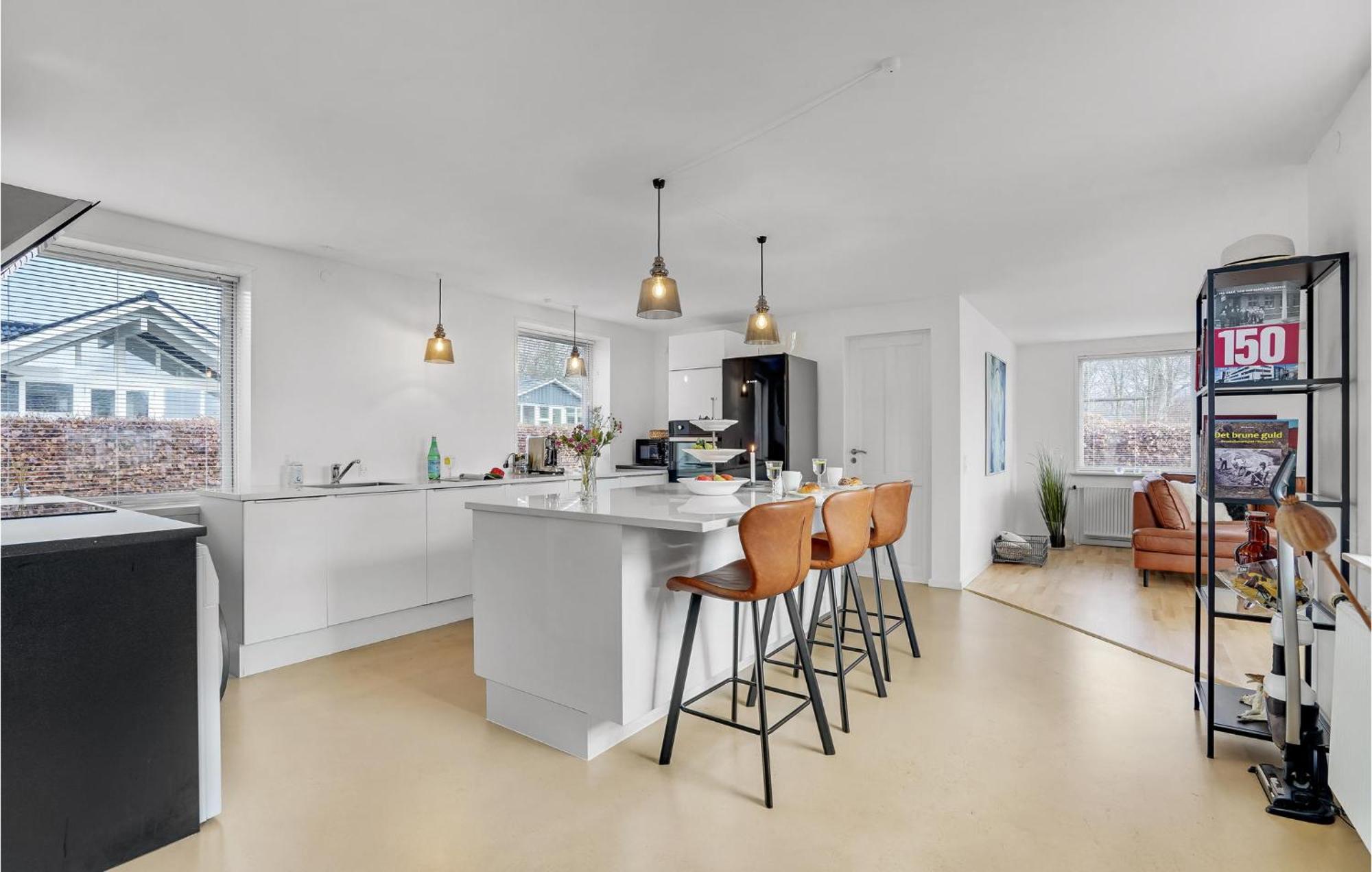 Gorgeous Home In Sunds With Kitchen 외부 사진