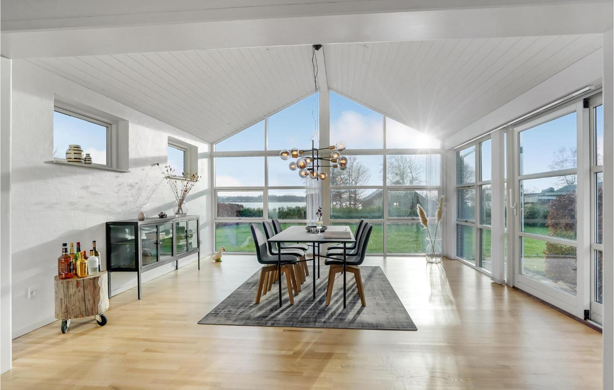 Gorgeous Home In Sunds With Kitchen 외부 사진